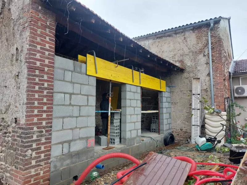 Travaux de maçonnerie, Saint-Just-Saint-Rambert, Mon extérieur