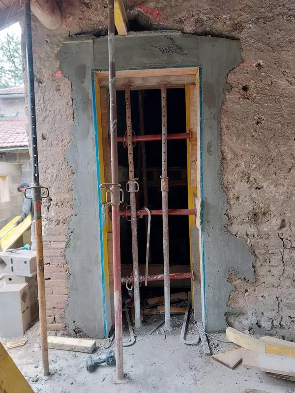 Travaux de maçonnerie, Saint-Just-Saint-Rambert, Mon extérieur