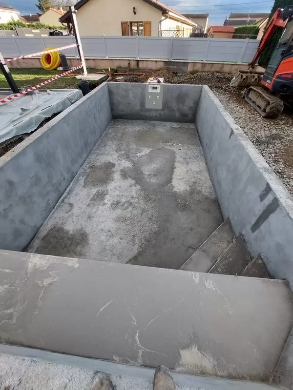 Travaux de maçonnerie, Saint-Just-Saint-Rambert, Mon extérieur
