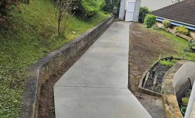 Création d'un chemin d'accès en béton balayer à Saint- Etienne, Saint-Just-Saint-Rambert, Mon extérieur