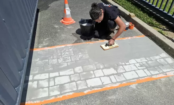 Réparation d'un Réseau d'eau usée non raccordé avec création d'un regard de visite et en finition la pose de pavés tépia gris à Saint Paul-en-Jarez , Saint-Just-Saint-Rambert, Mon extérieur