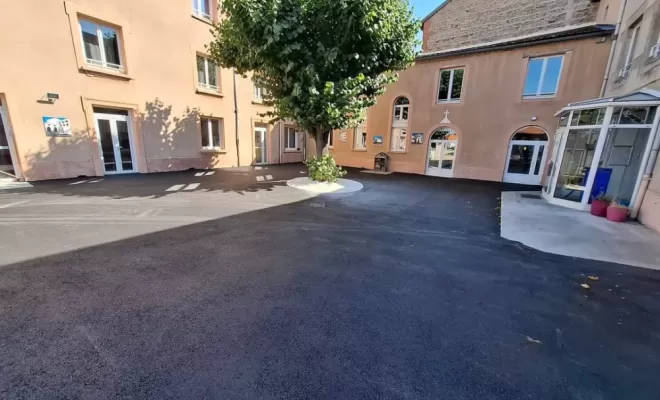Reprise à neuf des réseaux EU et EP sur une partie des bâtiments avec application d'un enrobé à St Just St Rambert, Saint-Just-Saint-Rambert, Mon extérieur