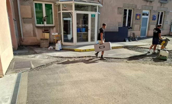 Reprise à neuf des réseaux EU et EP sur une partie des bâtiments avec application d'un enrobé à St Just St Rambert, Saint-Just-Saint-Rambert, Mon extérieur