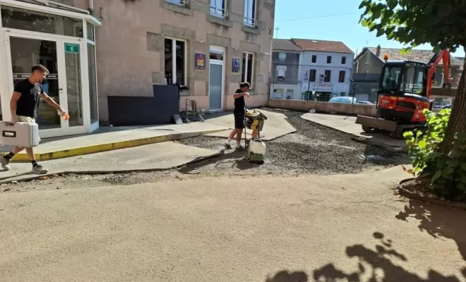 Reprise à neuf des réseaux EU et EP sur une partie des bâtiments avec application d'un enrobé à St Just St Rambert, Saint-Just-Saint-Rambert, Mon extérieur