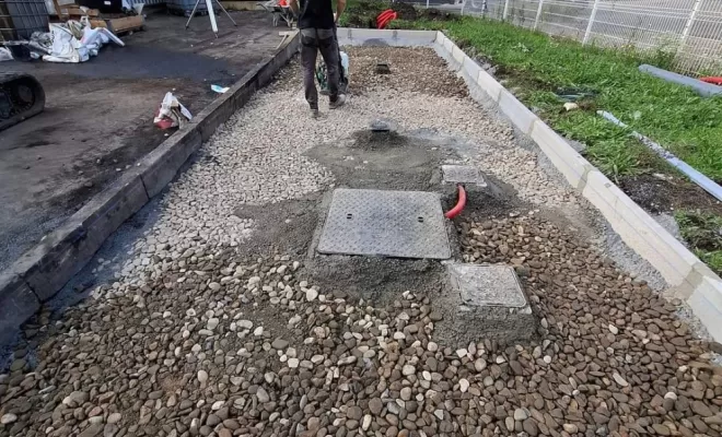 Création d'une dalle béton carrossable avec pose d'une fosse hydrocarbure à Roche la Molière, Saint-Just-Saint-Rambert, Mon extérieur