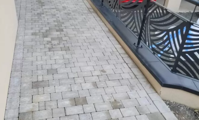 Création d'un chemin piéton en pavé tépia , structure et préparation avant l'application d'enrobé et repose d'un enrochement sur Périgneux, Saint-Just-Saint-Rambert, Mon extérieur