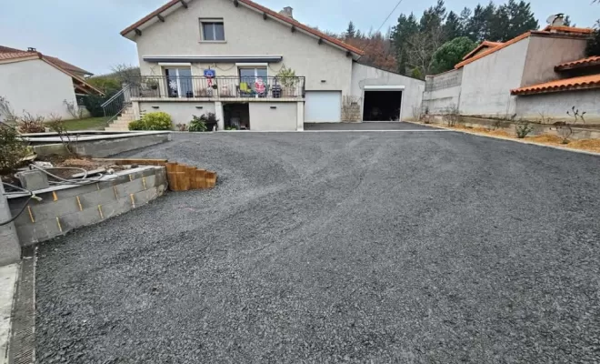Reprise d'une structure avec pose de pavés et traverses chêne sur Saint-romain-le-Puy, Saint-Just-Saint-Rambert, Mon extérieur