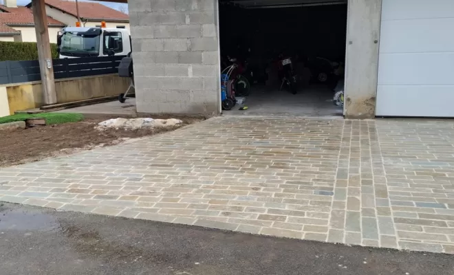 Création d'un accès de garage en pavés à Beauzac, Saint-Just-Saint-Rambert, Mon extérieur
